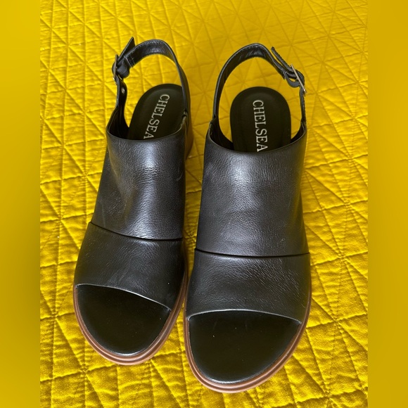 NWT Chelsea & Violet Ivy Slingback Leather Sandals - Black, size 9.5M - Picture 2 of 6